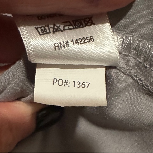 FIGS THREADS FOR THREADS CATARINA GREY SCRUB TOP - Picture 5 of 5